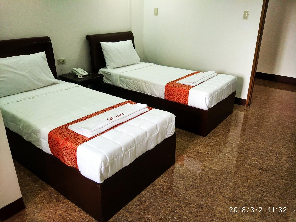 Bicotels Hotel Batangas Exteriör bild