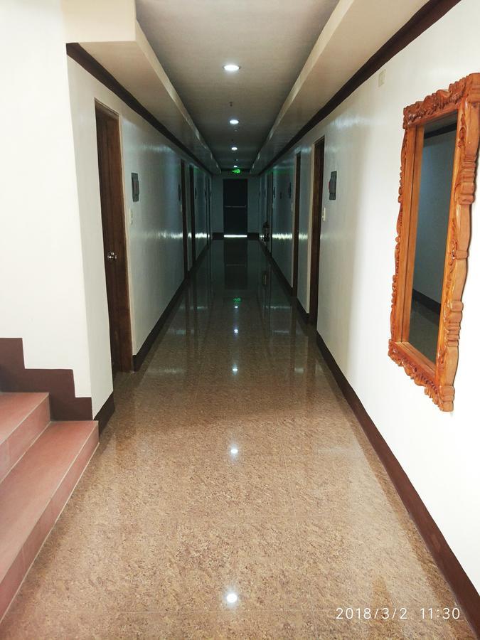 Bicotels Hotel Batangas Exteriör bild