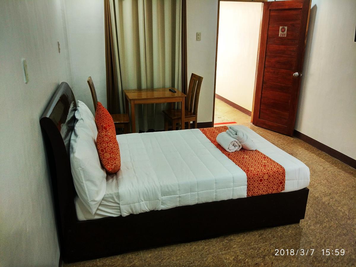 Bicotels Hotel Batangas Exteriör bild